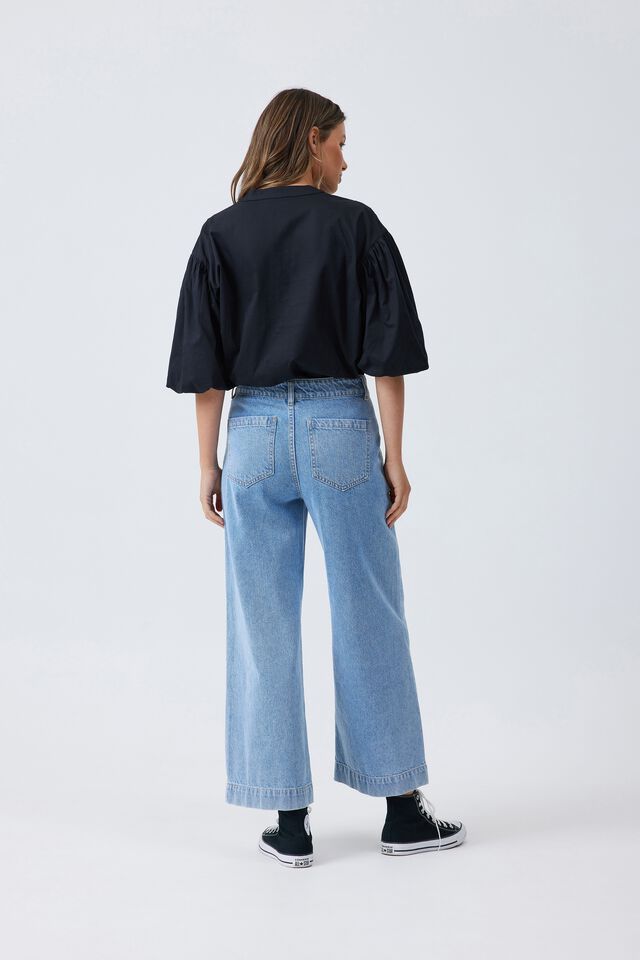 Lantern Sleeve Top in Black