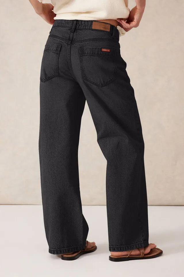 Frankie Loose Straight Jean