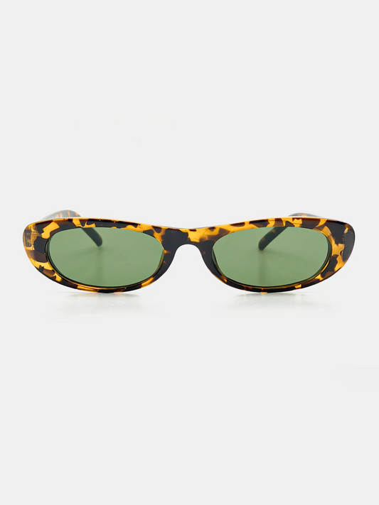Lustre + Sage Matilda Sunglasses in Tort