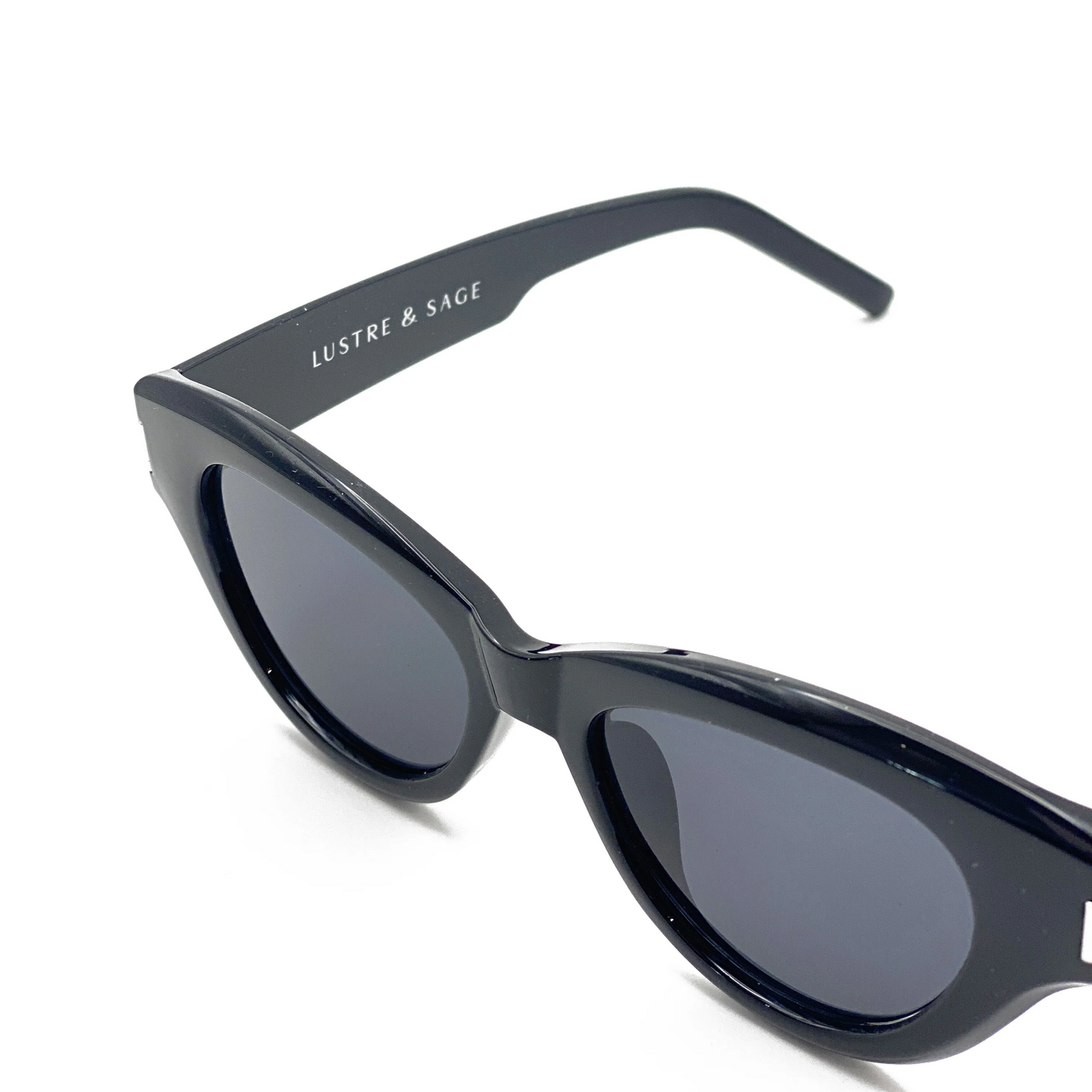 Lustre + Sage Mielli Sunglasses in Black