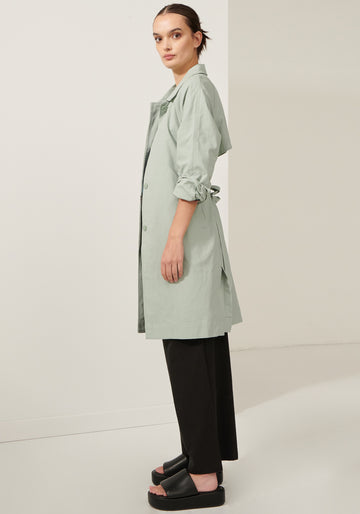 Focus Trench Coat in Mist