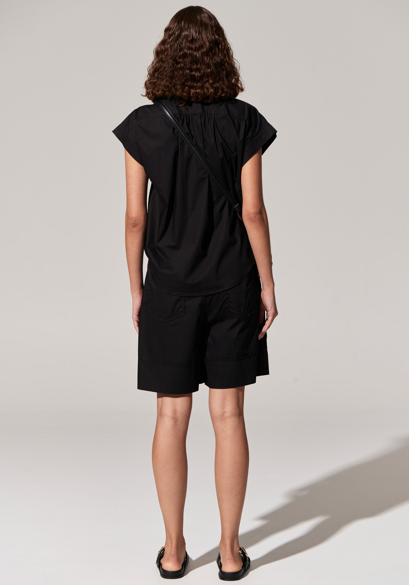 Harlyn Cap Sleeve Shirt in Black