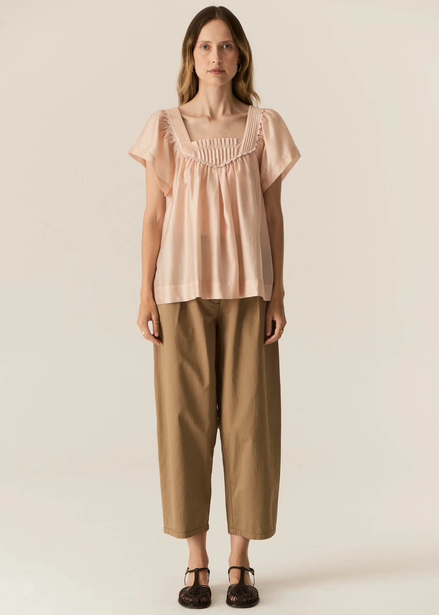 Avrid Barrel Pant in Khaki