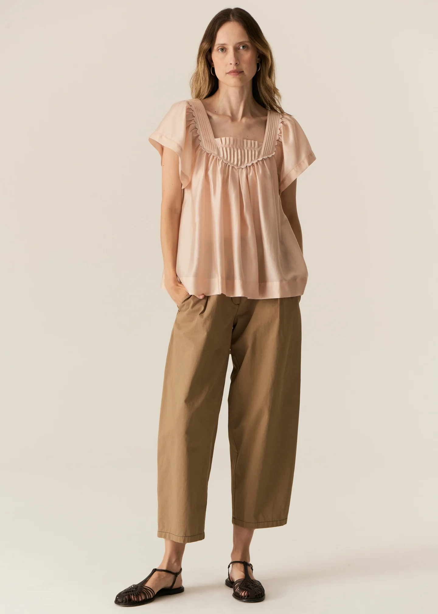 Avrid Barrel Pant in Khaki