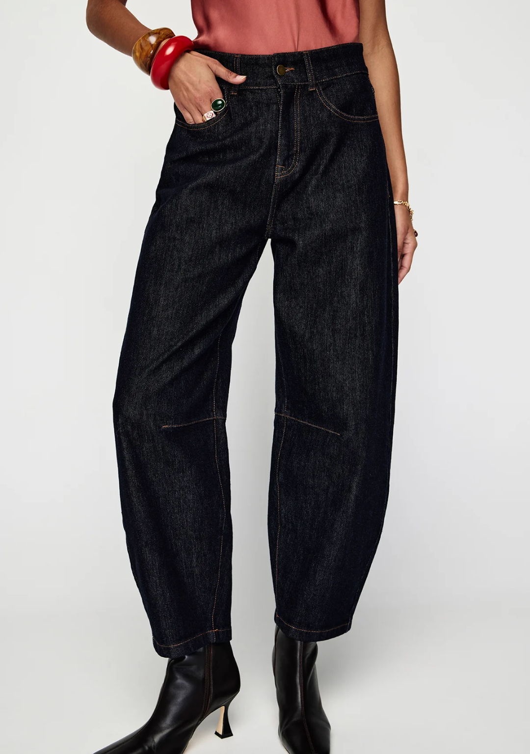 Nia Barrel Jeans