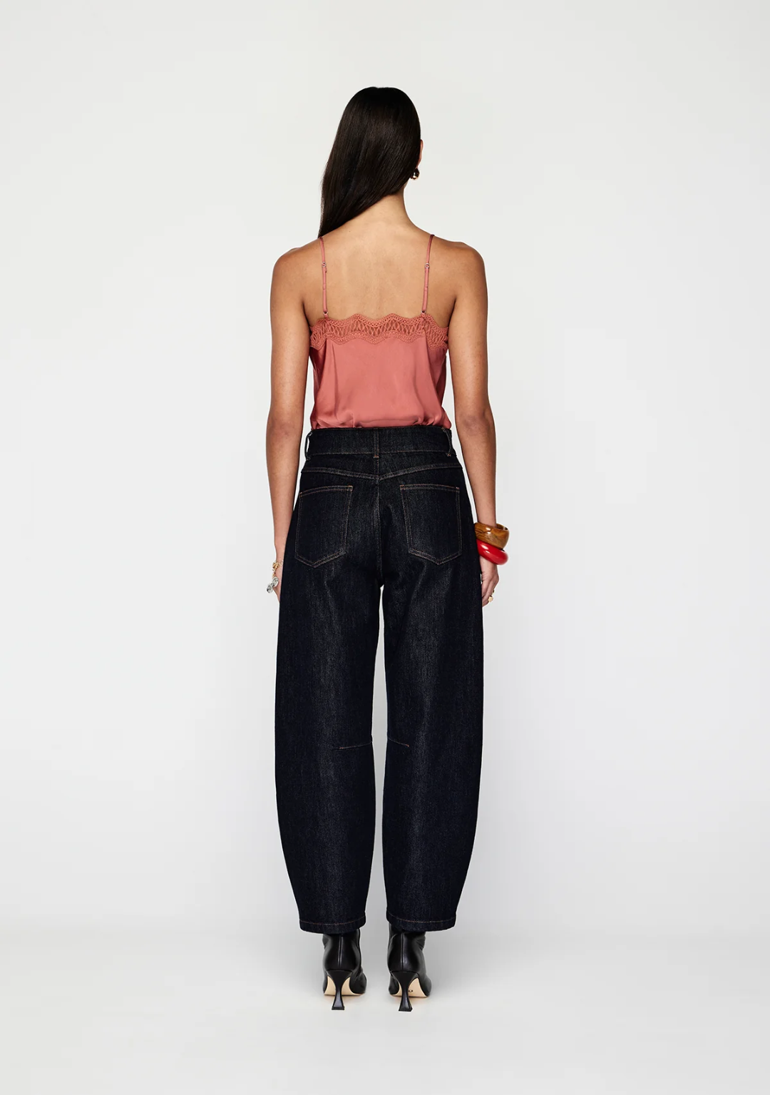 Nia Barrel Jeans