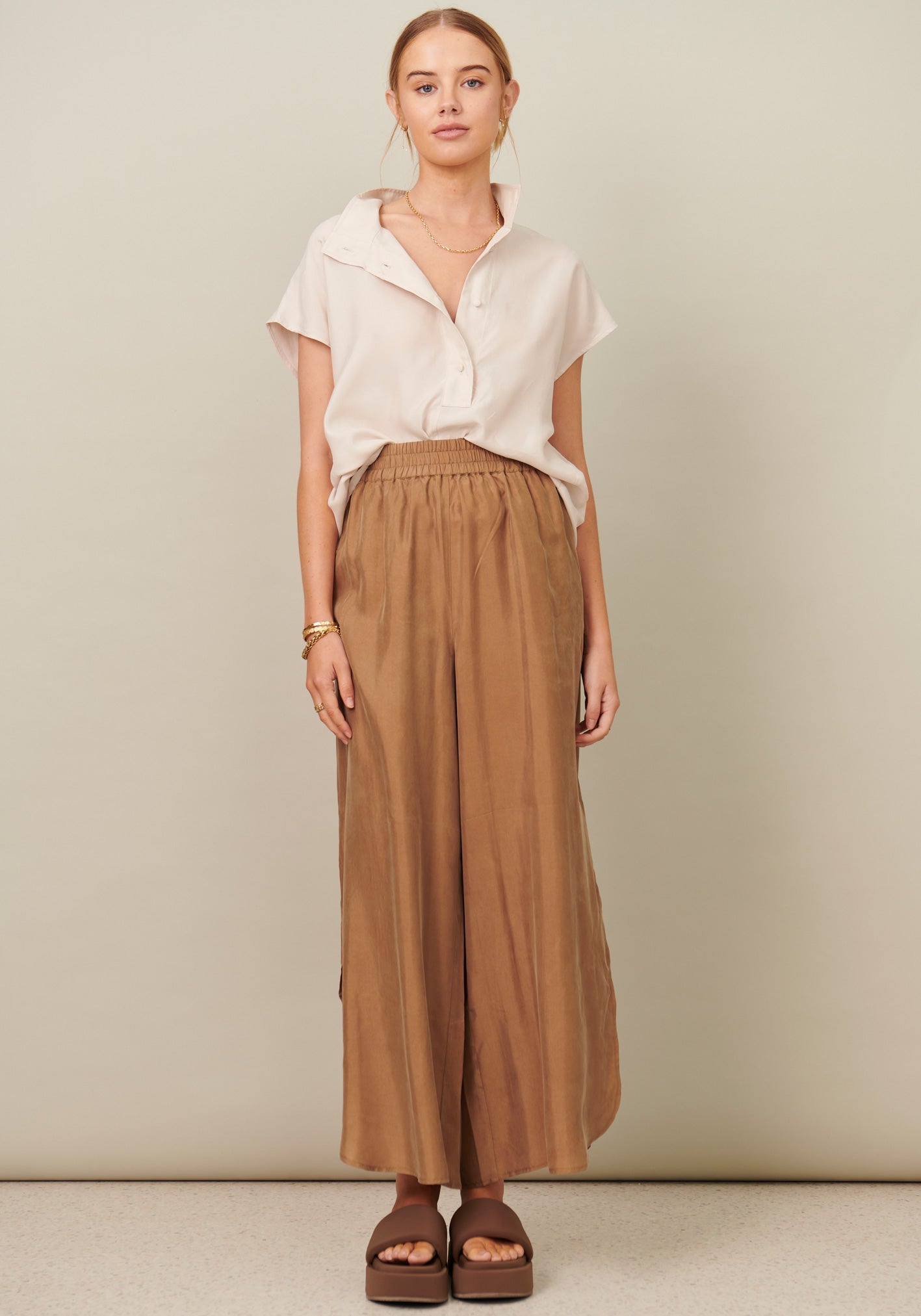 Cupro Pant in Khaki