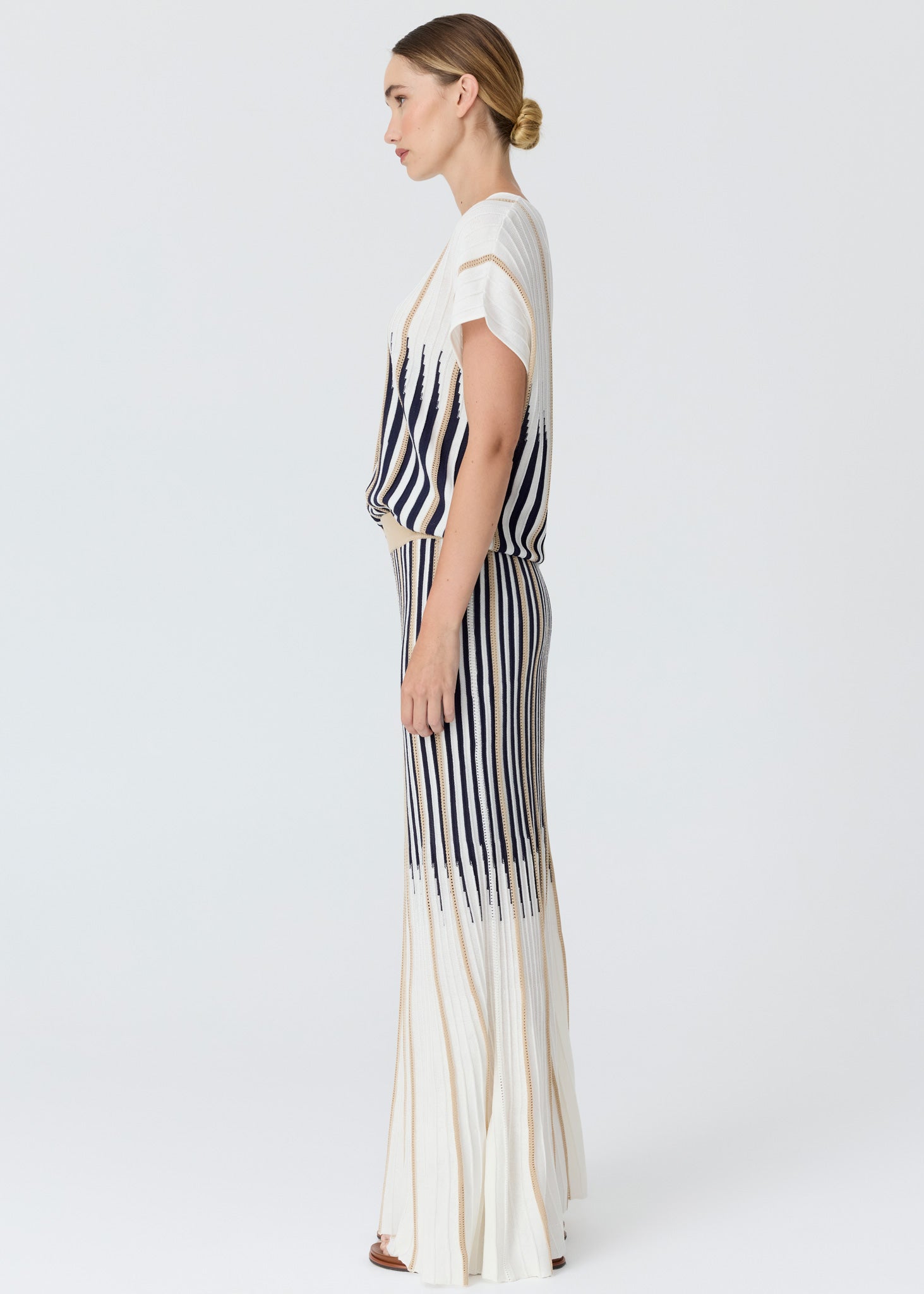 Axil Top in Chalk/Ink/Pebble