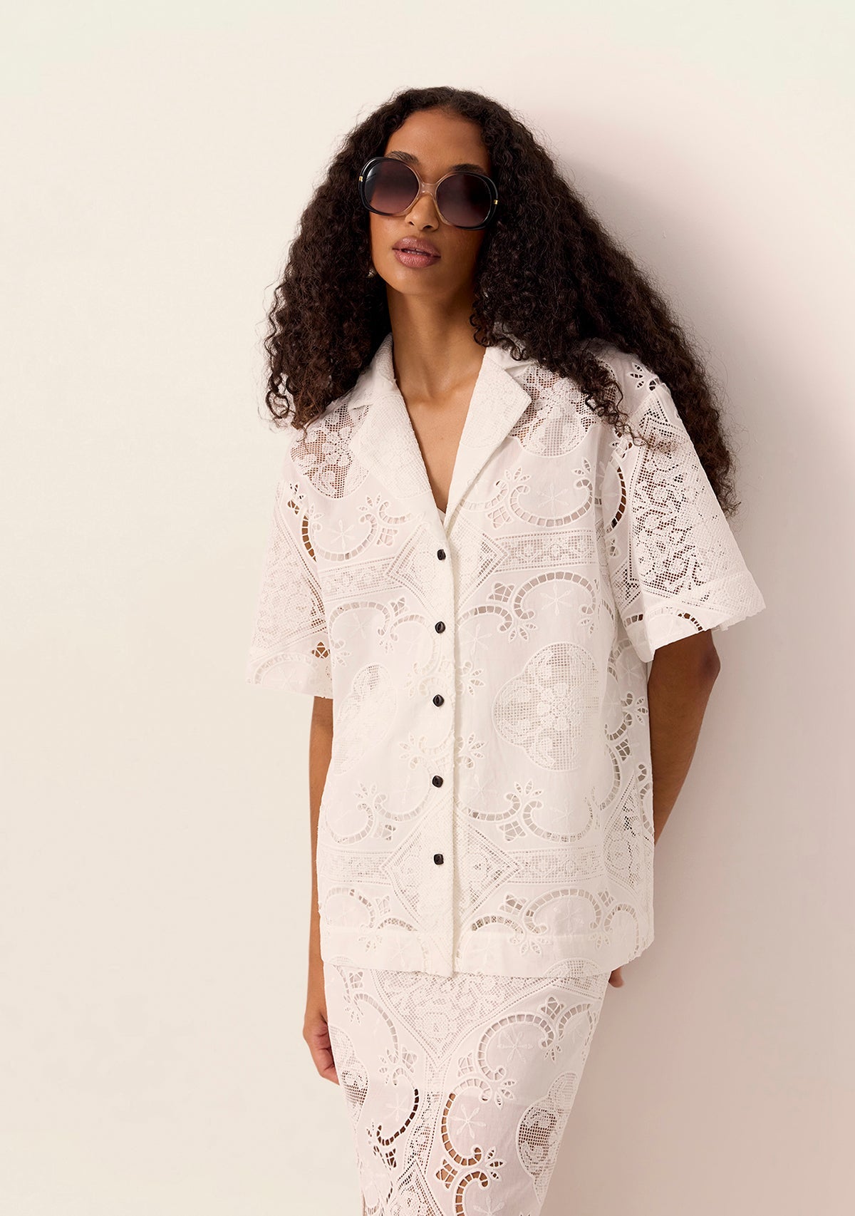 Lotus Shirt in Off White – front model view