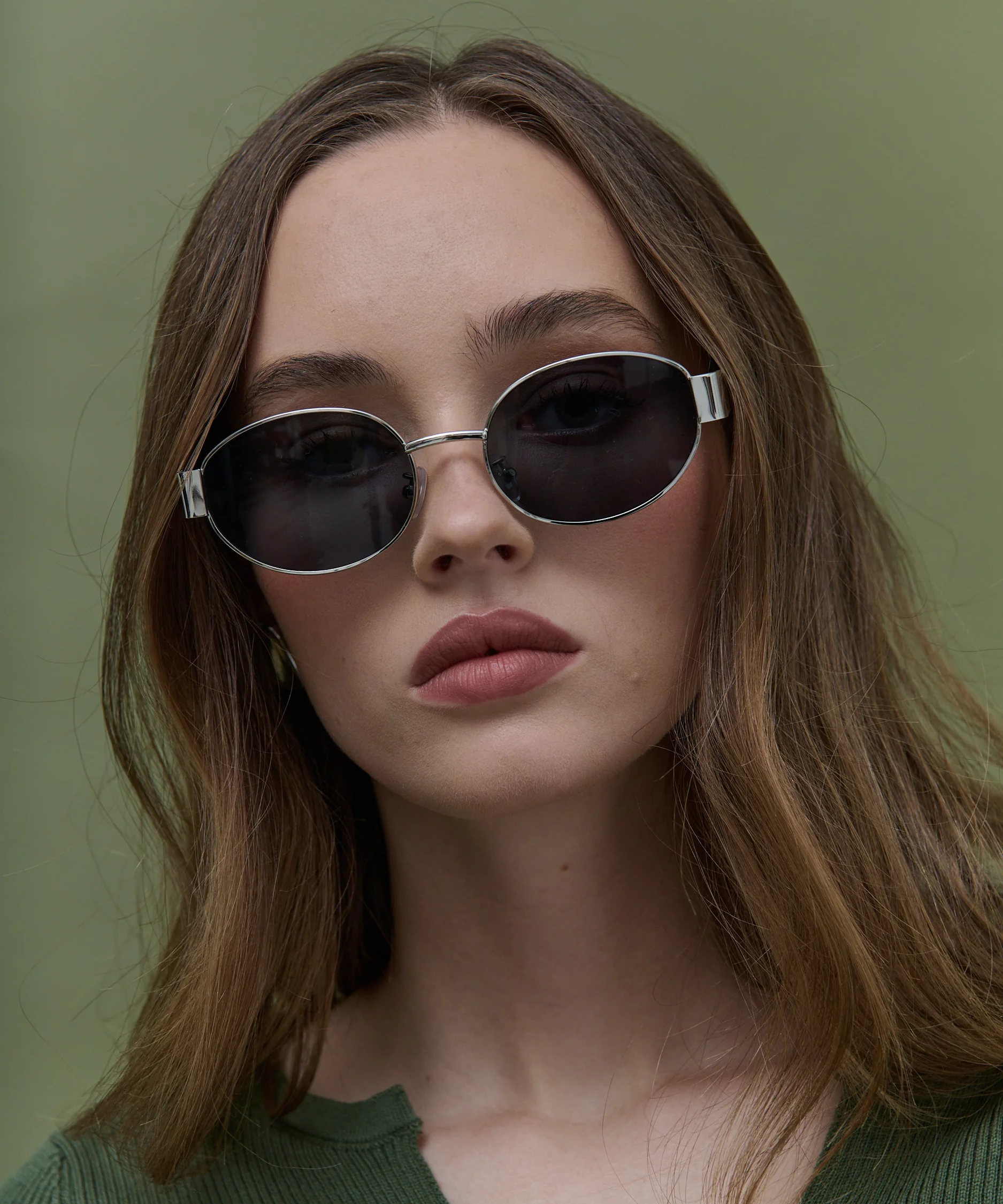 Oval Sunglasses in Silver Black