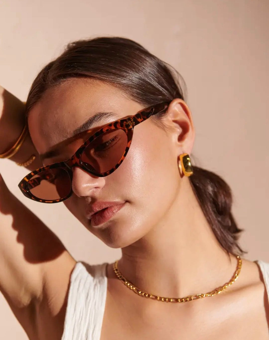 Catie Sunglasses in Tort