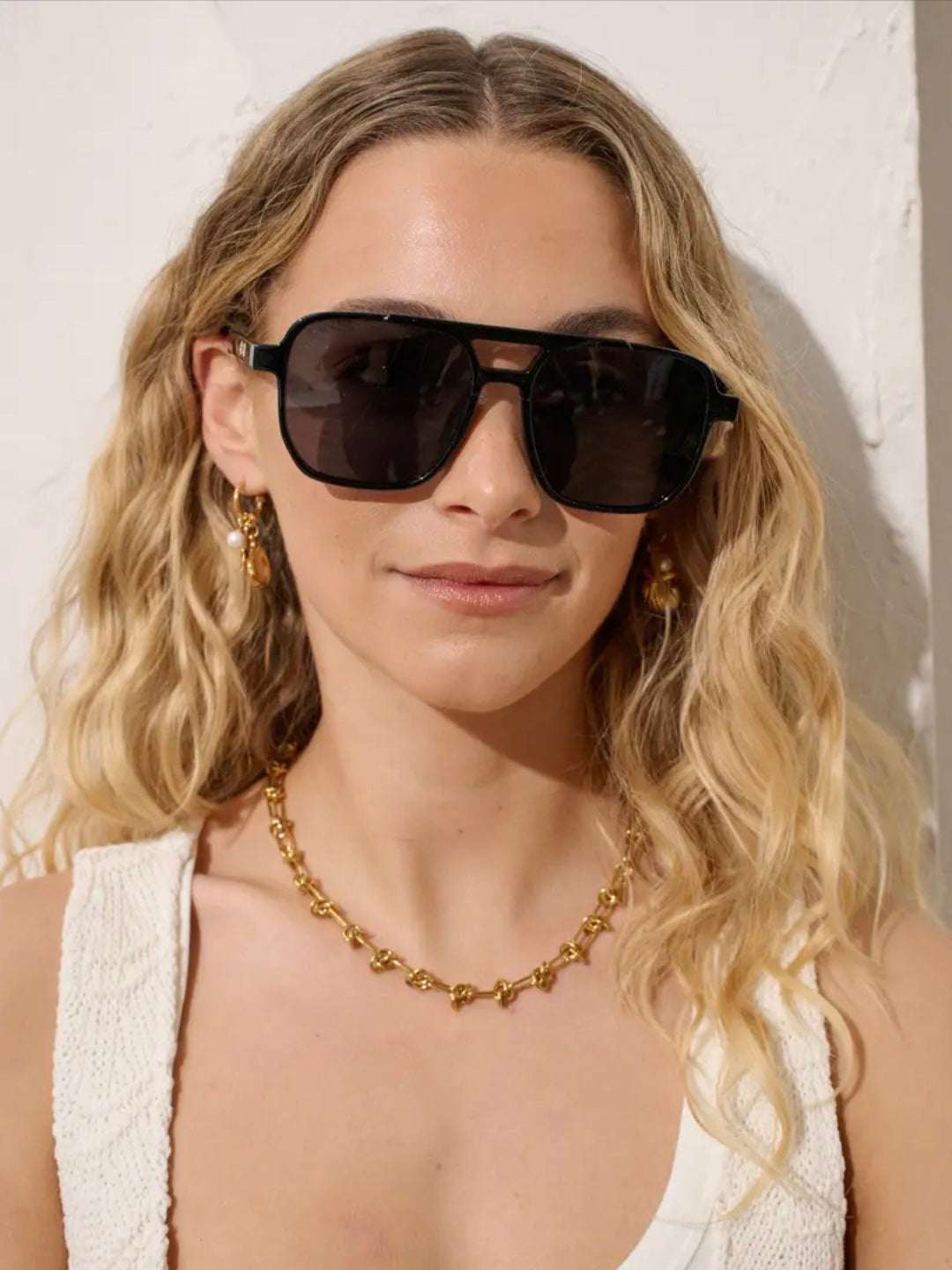 Aviator Sunglasses in Black