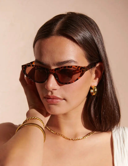 Catie Sunglasses in Tort