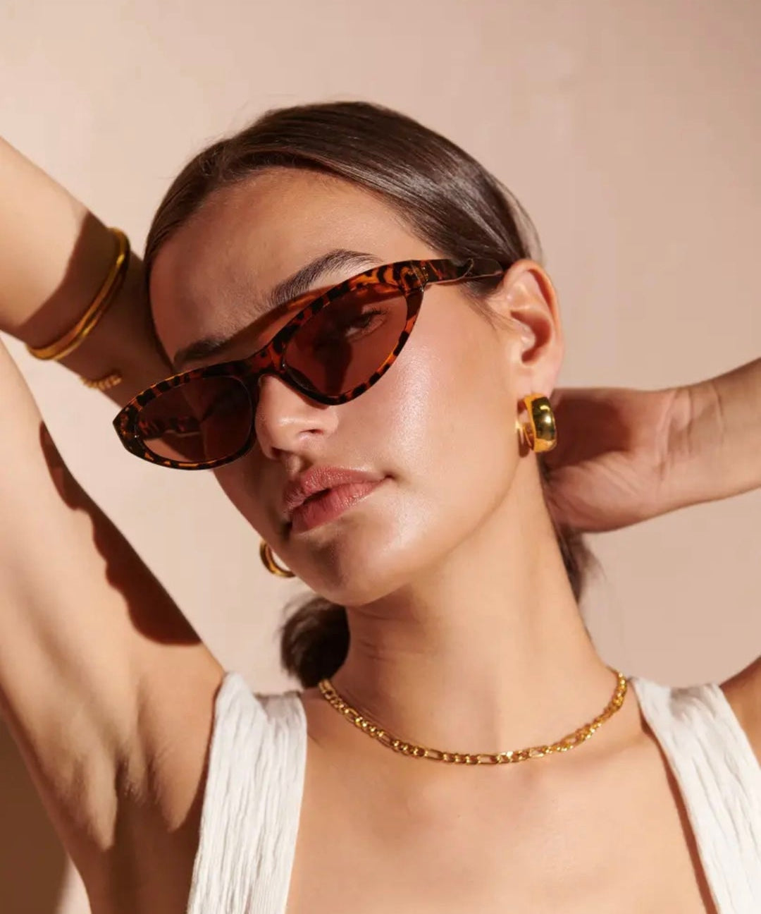 Catie Sunglasses in Tort