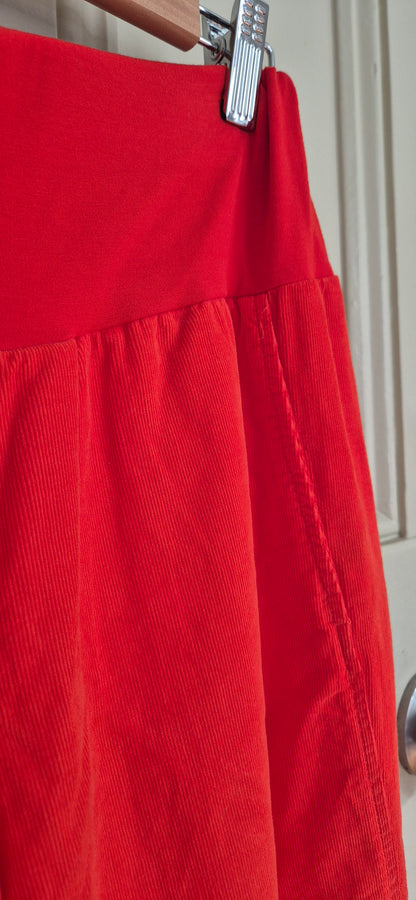 Roma Pant in Red