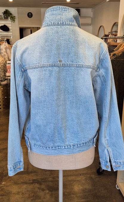 Classic Light Wash Denim Jacket - preloved