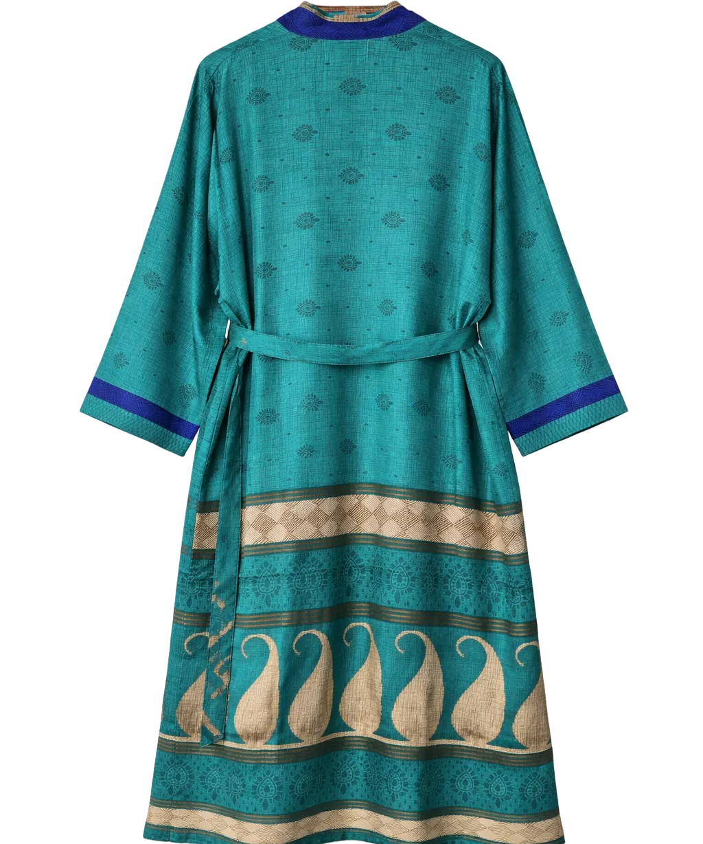 Elara Sari Robe