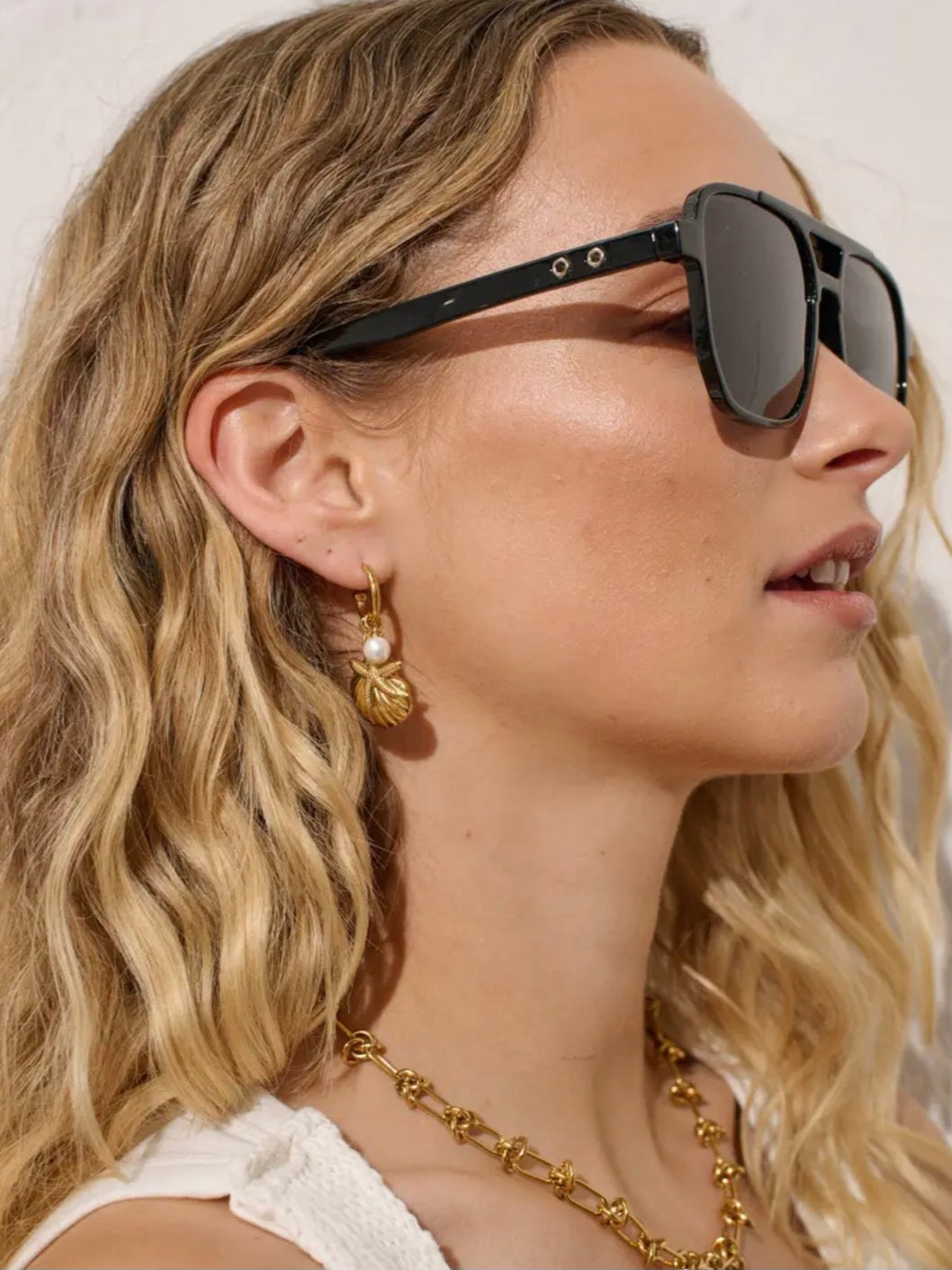 Aviator Sunglasses in Black